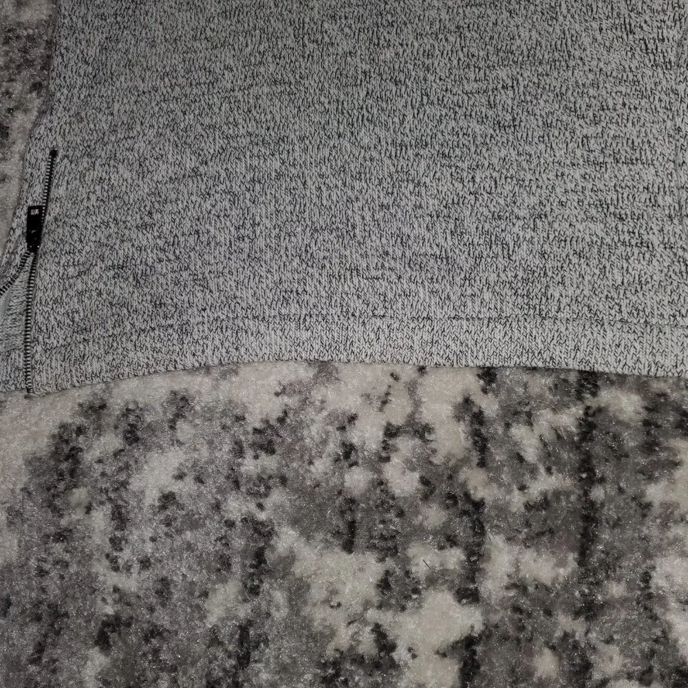 Express Sweater -- Warm and Cozy Material EUC